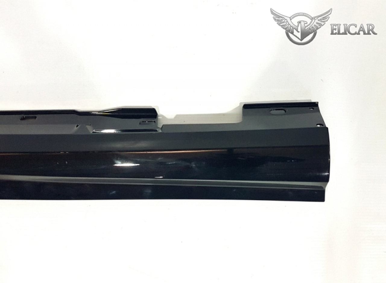 Mercedes A2046982654 - Side Sill ( right ) - Rahmé & Co
